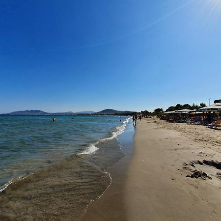 Artemis Bay Apartments Near Sea And Airport Esterno foto