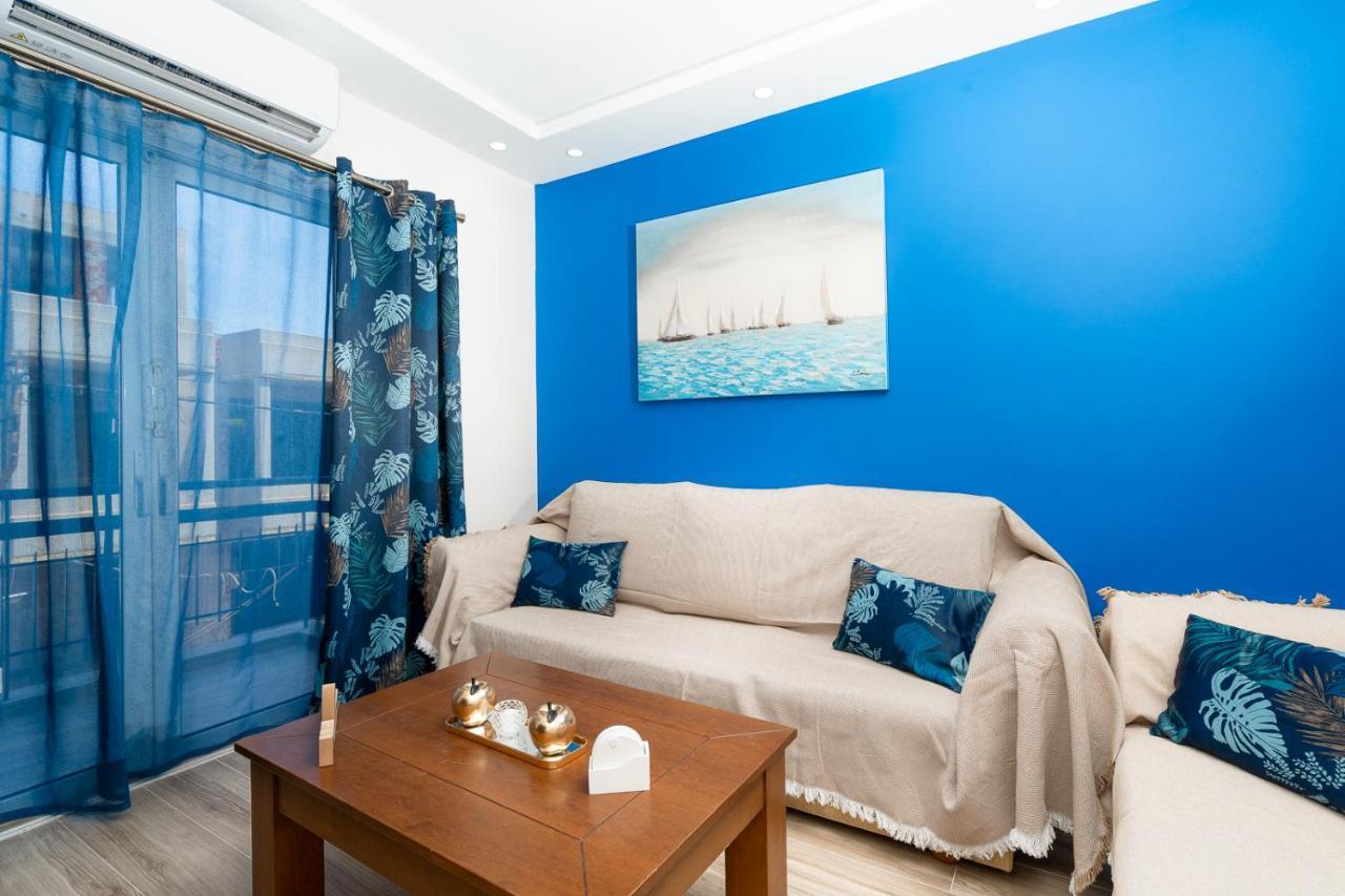 Artemis Bay Apartments Near Sea And Airport Esterno foto