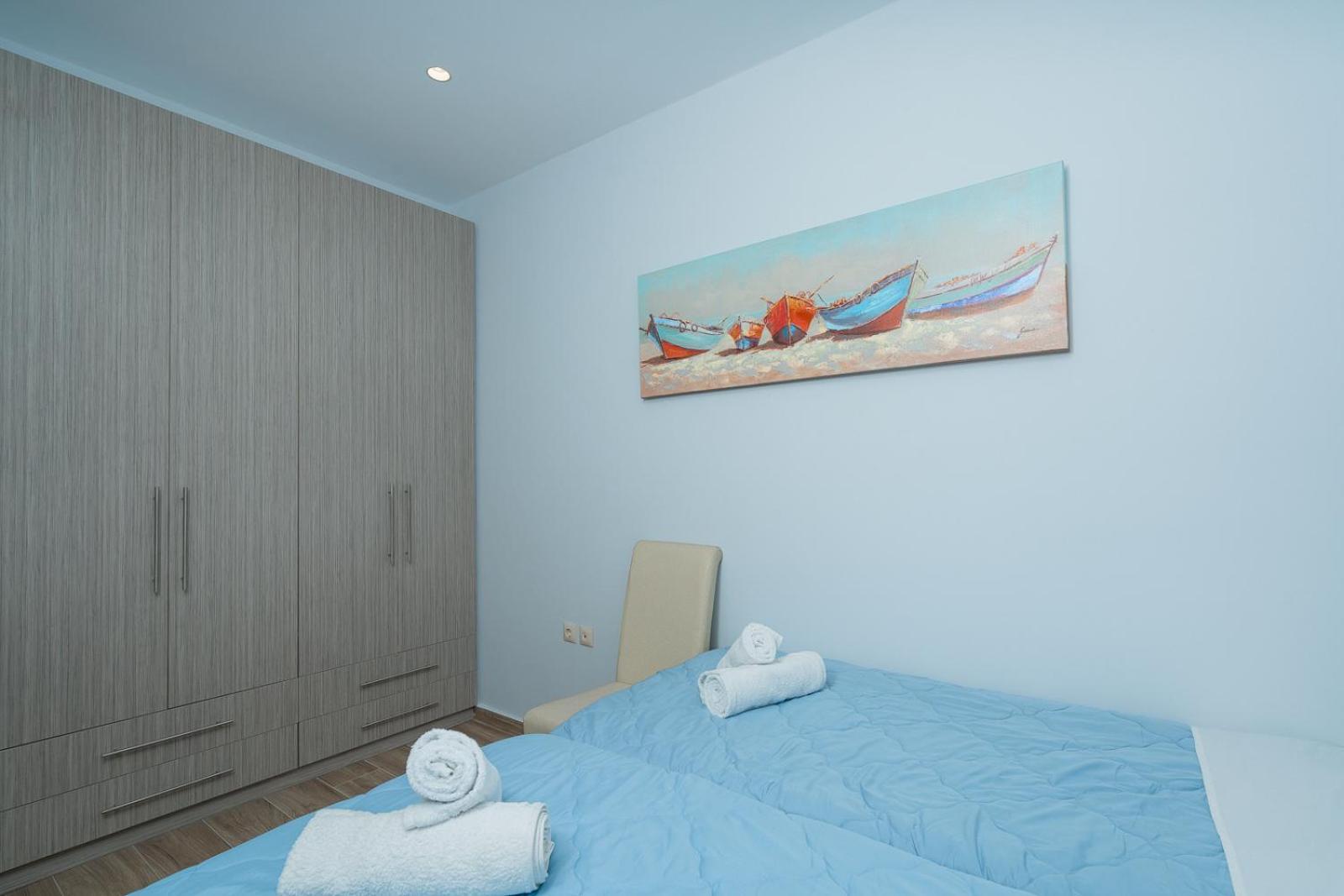 Artemis Bay Apartments Near Sea And Airport Esterno foto